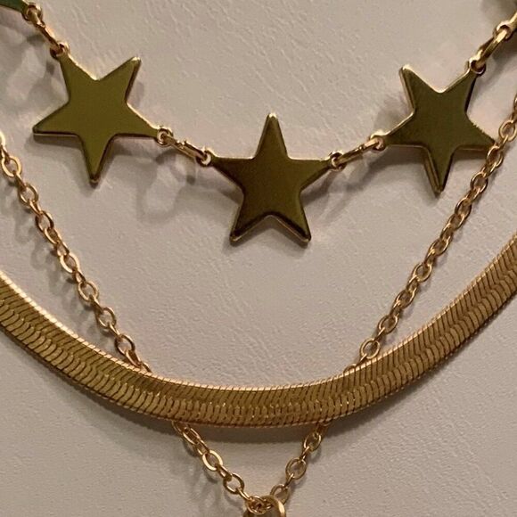 3 seperate gold coloured chains as bundle, pearl, stars, wide snake link - Picture 4 of 15